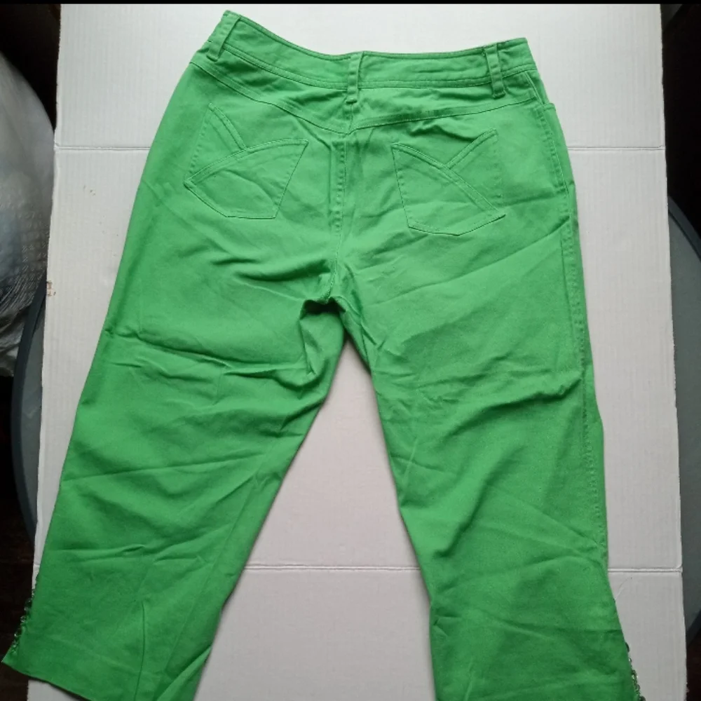 eBYECI Capris - Picture 8 of 9